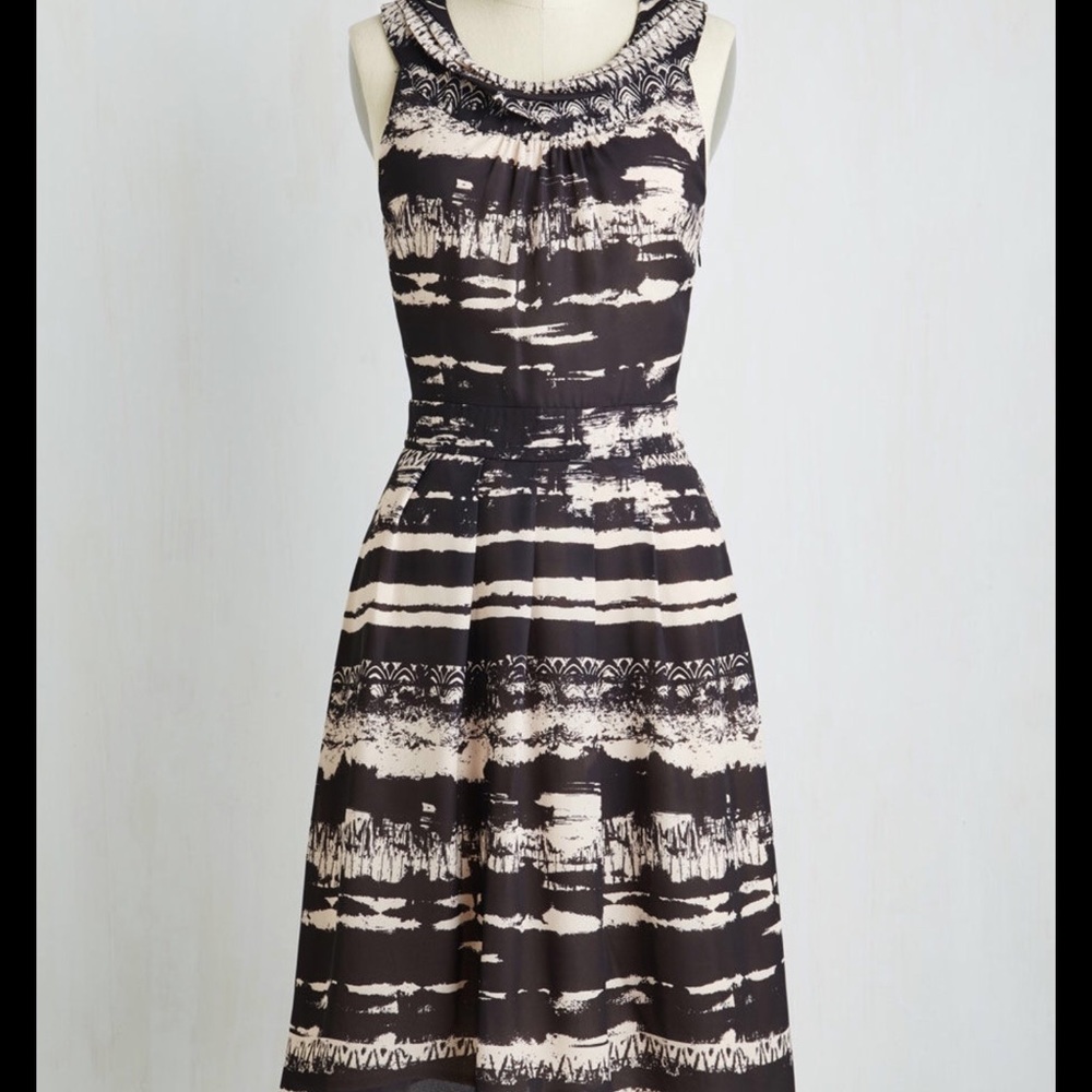 ❌SOLD❌MODCLOTH Captivating Consultation Midi Dress